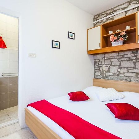 Guest House Mara فيلا لوكا المظهر الخارجي الصورة