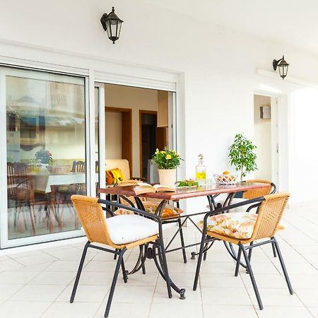 Guest House Mara فيلا لوكا المظهر الخارجي الصورة