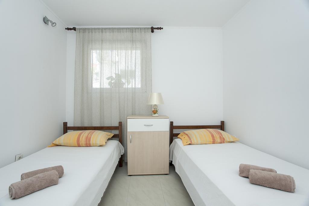 Guest House Mara فيلا لوكا المظهر الخارجي الصورة
