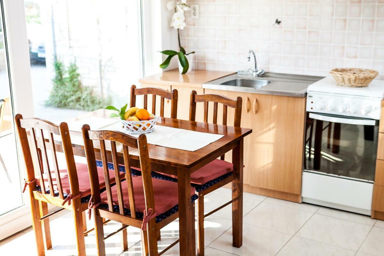 Guest House Mara فيلا لوكا المظهر الخارجي الصورة