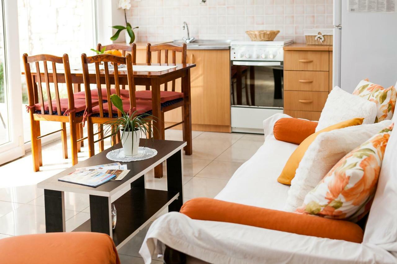 Guest House Mara فيلا لوكا المظهر الخارجي الصورة