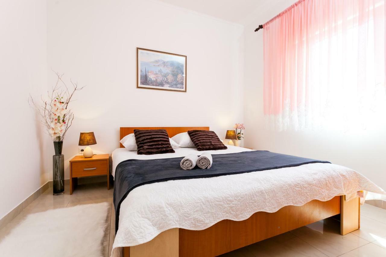 Guest House Mara فيلا لوكا المظهر الخارجي الصورة