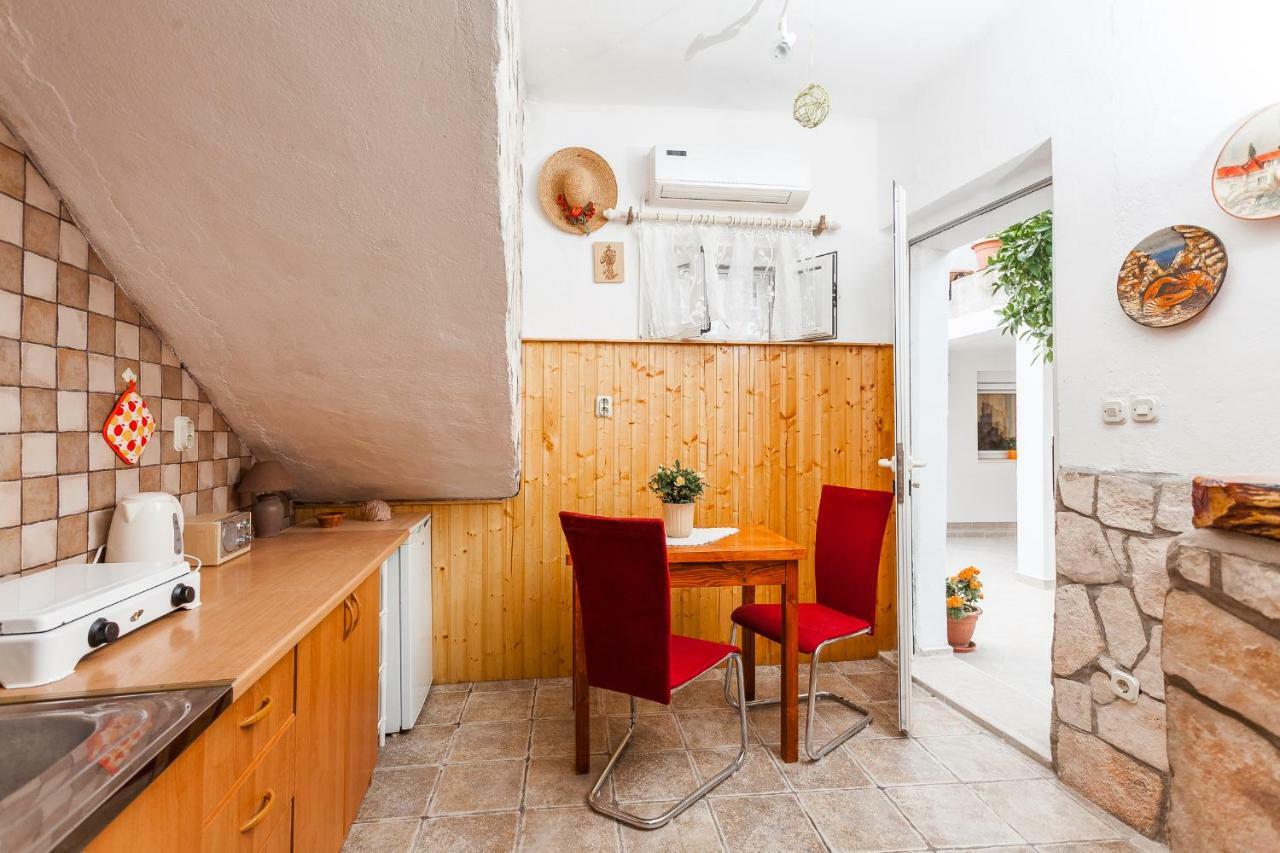 Guest House Mara فيلا لوكا المظهر الخارجي الصورة