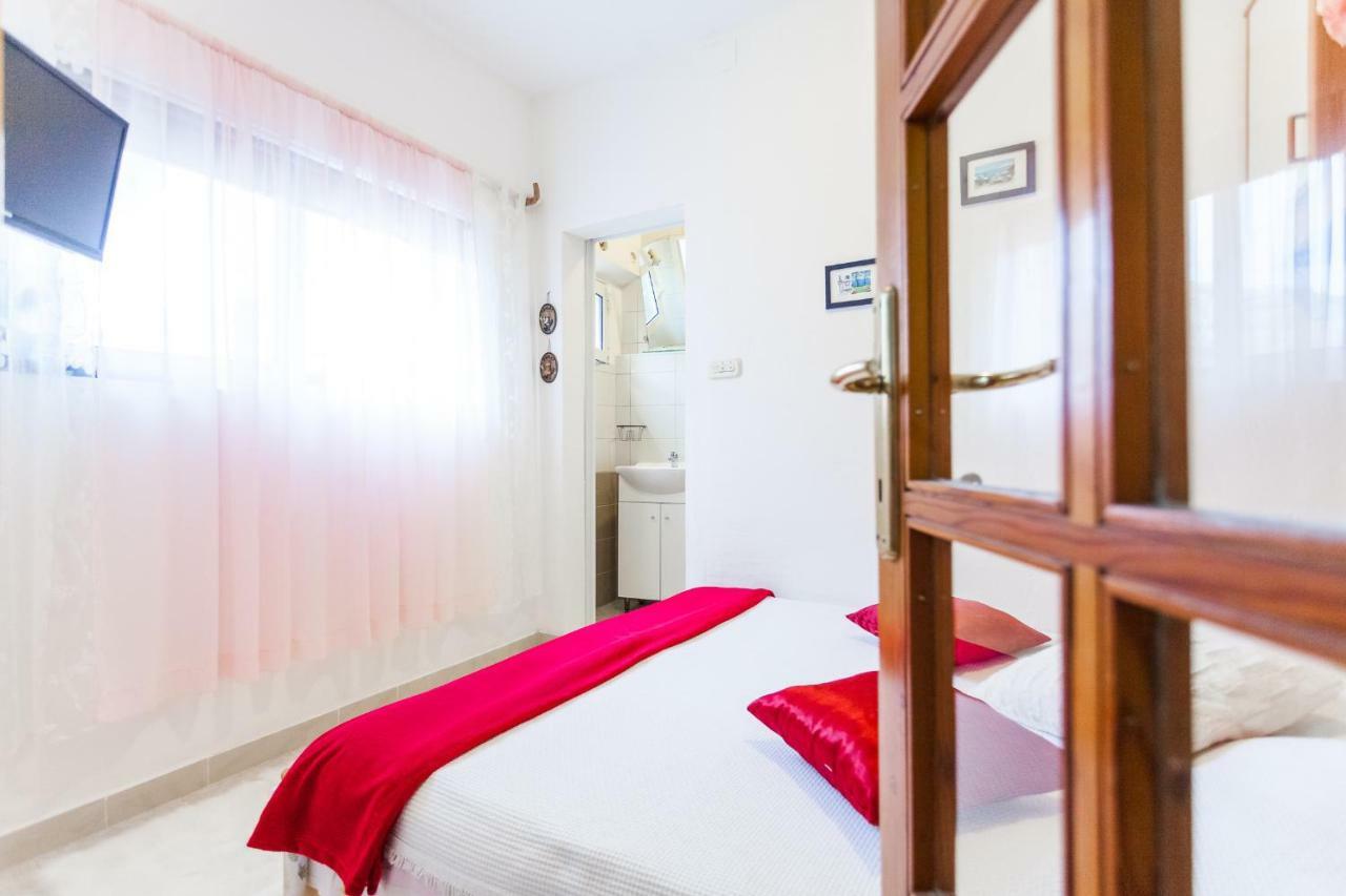 Guest House Mara فيلا لوكا المظهر الخارجي الصورة