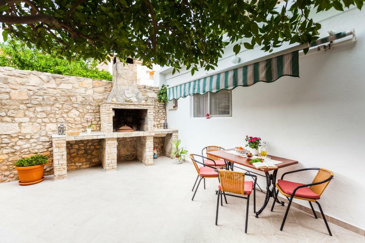 Guest House Mara فيلا لوكا المظهر الخارجي الصورة