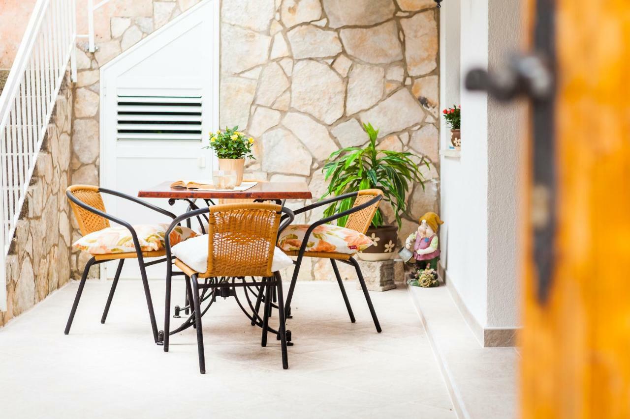 Guest House Mara فيلا لوكا المظهر الخارجي الصورة
