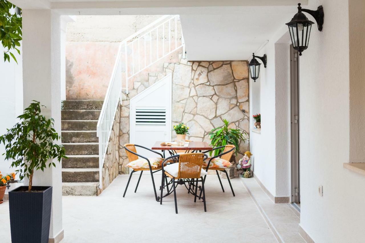 Guest House Mara فيلا لوكا المظهر الخارجي الصورة