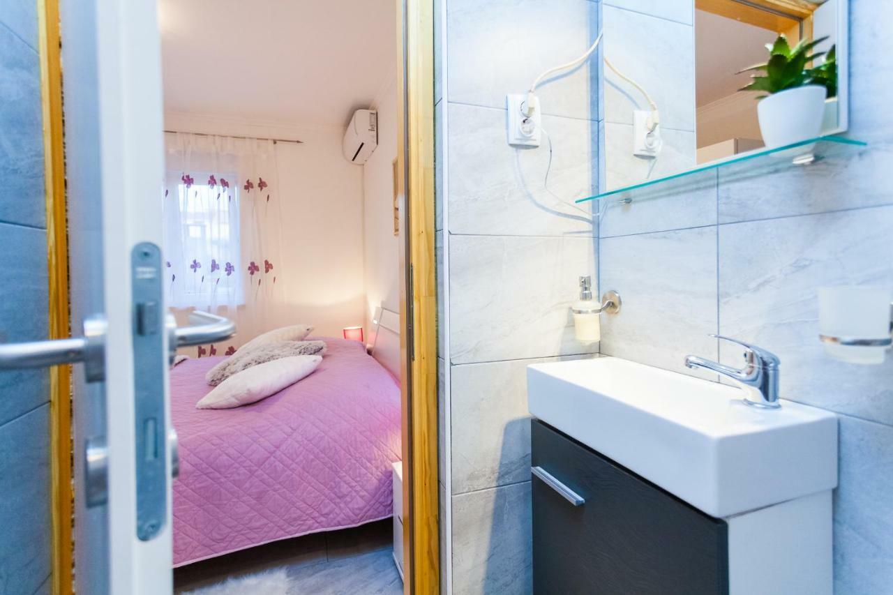 Guest House Mara فيلا لوكا المظهر الخارجي الصورة